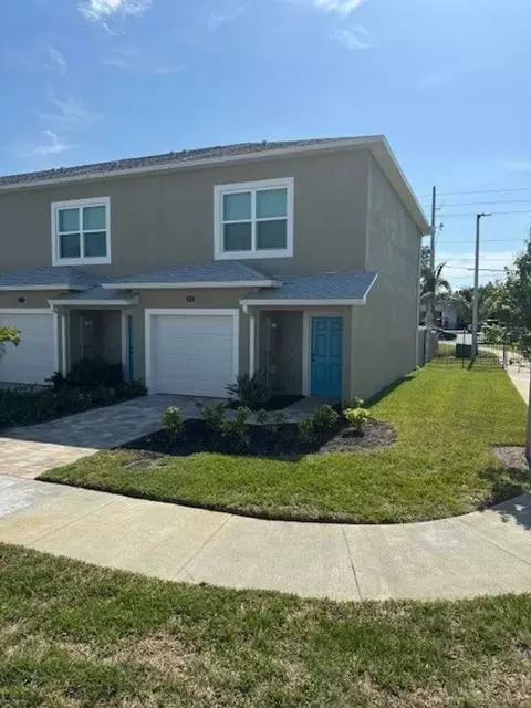 870 Paddleboard Ct, Melbourne, FL 32935