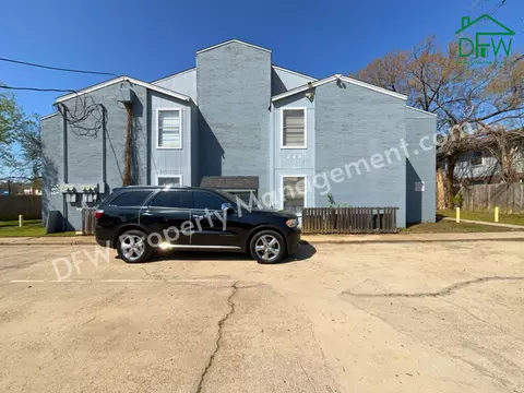 219 Fry St #8, Denton, TX 76201
