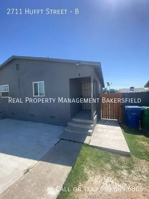 2711 Hufft St #B, Bakersfield, CA 93305
