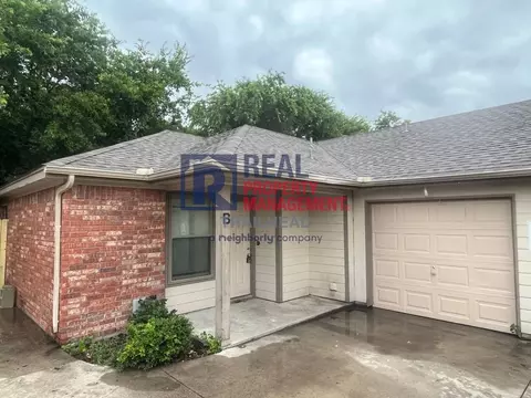 125 Stewart Bend Ct #B, Azle, TX 76020