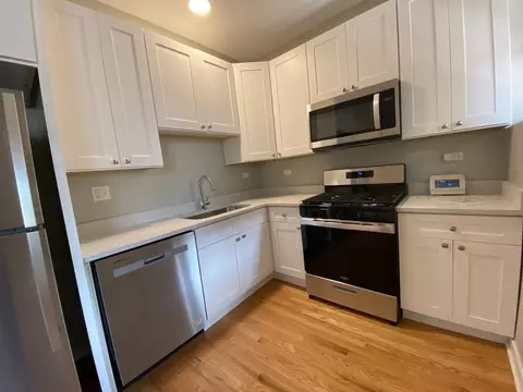 1745 W Wallen Ave #1, Chicago, IL 60626