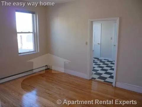 280 Brookline St #4L, Cambridge, MA 02139