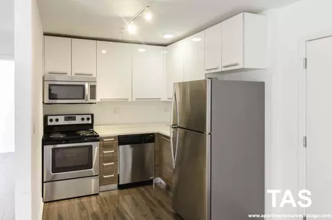 925 W Carmen Ave #2B, Chicago, IL 60640