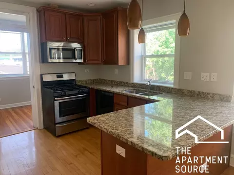 829 S Euclid Ave #2S, Oak Park, IL 60304