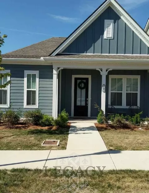 708 Goswell Dr #1, Nolensville, TN 37135