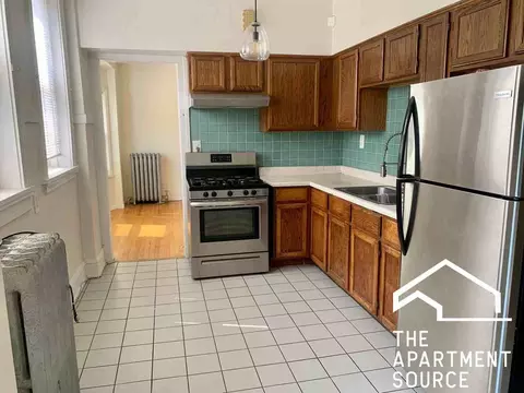 1120 Ontario St #202, Oak Park, IL 60302