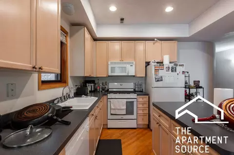 2714 N Wayne Ave #2, Chicago, IL 60614