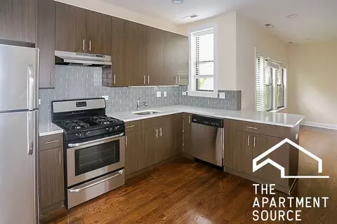3709 N Wilton Ave #3, Chicago, IL 60613