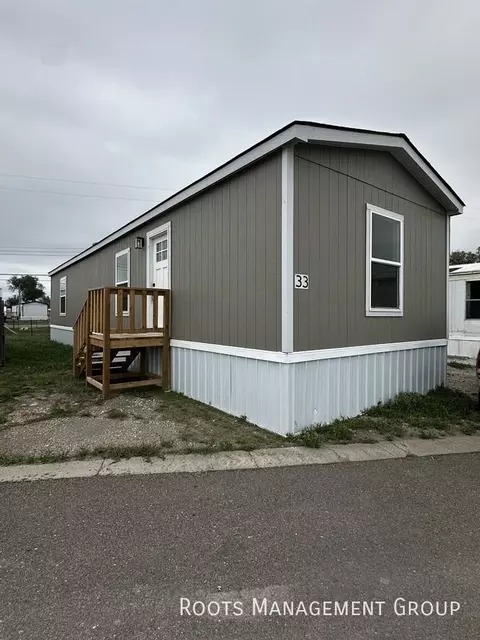700 E 6th St #33, Hays, KS 67601