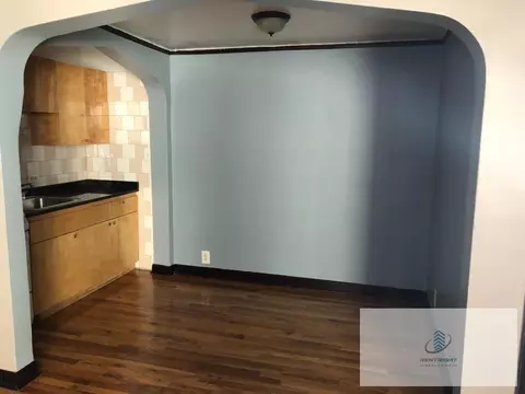 846 W Montrose Ave #610, Chicago, IL 60613