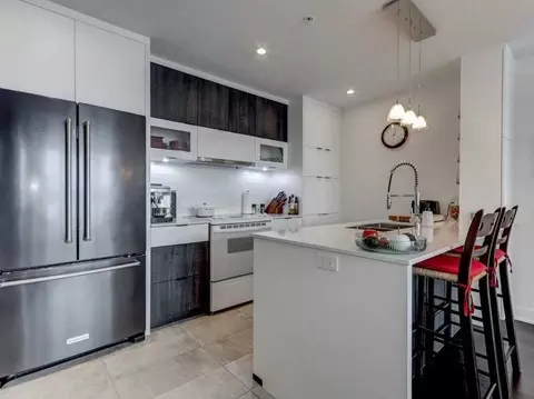 2521 Houston Ave #2007B, Houston, TX 77009