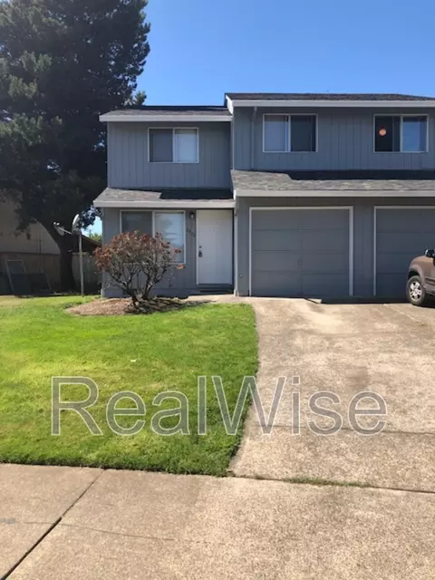 2933 SE 38th Ct, Hillsboro, OR 97123