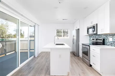 837 W 3rd Ave, Escondido, CA 92025
