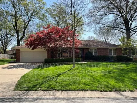 5423 Ballentine St, Shawnee, KS 66203