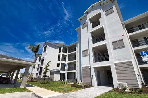12280 Wellen Golf St #104, Venice, FL 34293