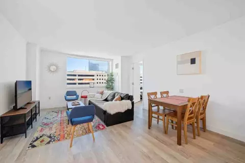 810 Pacific Ave, Atlantic City, NJ 08401