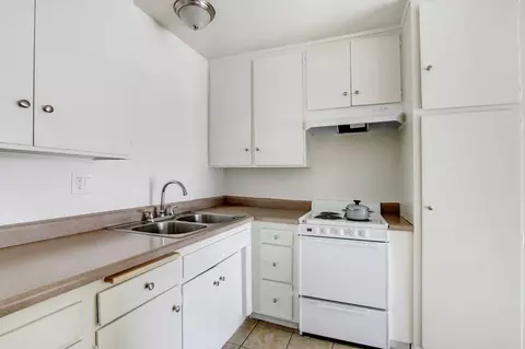 8031 8045 Sepulveda Blvd, Los Angeles, CA 91402