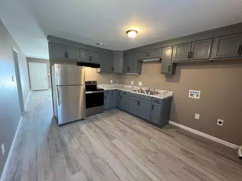 Cypress Dr, Florence, AL 35630
