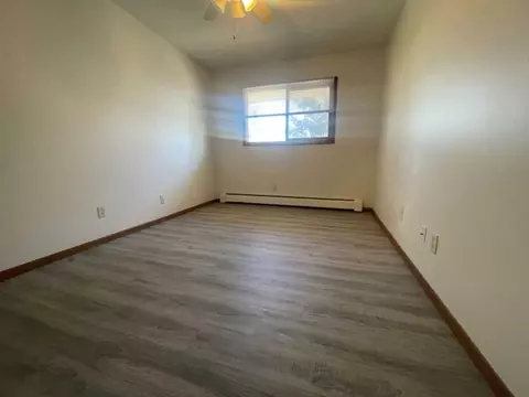 11644 Dakotah St NW, Coon Rapids, MN 55433