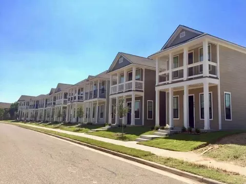 304 Redmond Dr, College Station, TX 77840