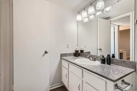2010 Winrock Blvd, Houston, TX 77057 photo 16