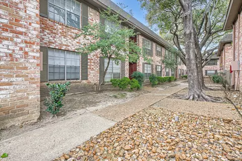 2010 Winrock Blvd, Houston, TX 77057 photo 21