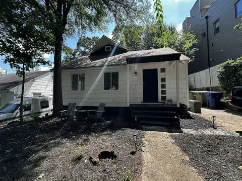 1211 Barnes St NW, Atlanta, GA 30318