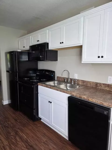429 Wilson Ave E, Thomasville, AL 36784