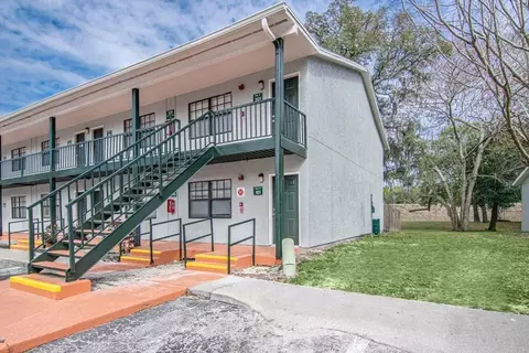 321 Oak Rose Ln #102, Tampa, FL 33612