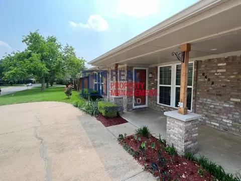 6402 Espana Dr, Fort Worth, TX 76133