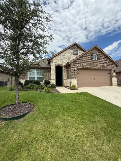 1565 Stanchion Way, Weatherford, TX 76087