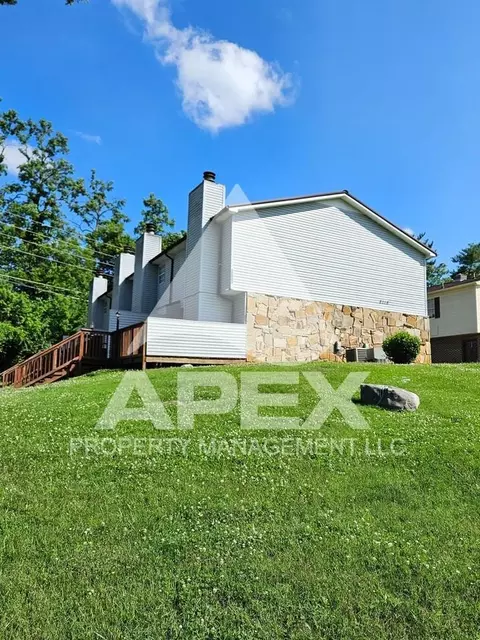 9116 Cedarpark Ln #A, Knoxville, TN 37923