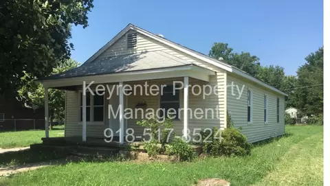 715 E Queen Pl, Tulsa, OK 74106