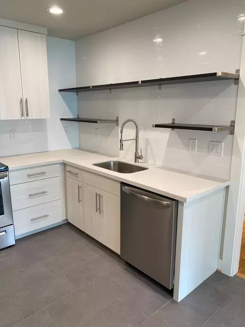 732 NE Prescott St #3, Portland, OR 97211