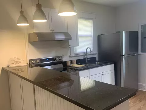 407 S 17th St, Wilmington, NC 28401