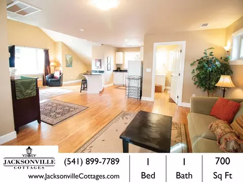 325 Jackson Creek Dr, Jacksonville, OR 97530
