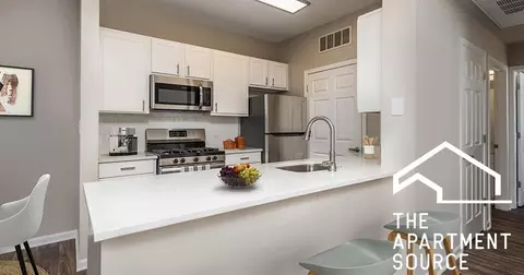 2288 Oakmeadow Dr #1BR1BA, Aurora, IL 60502