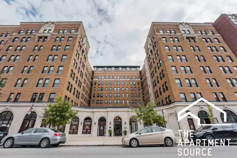 5009 N Sheridan Rd #620, Chicago, IL 60640
