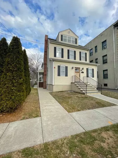 117 Chestnut St, Audubon, NJ 08106