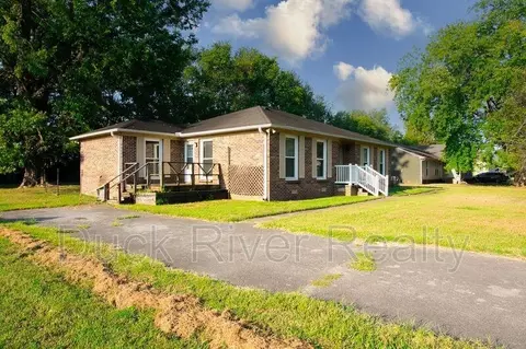 203 Hunter Dr #A, Columbia, TN 38401