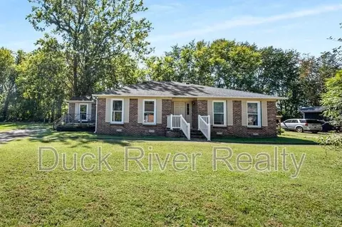 203 Hunter Dr #A, Columbia, TN 38401