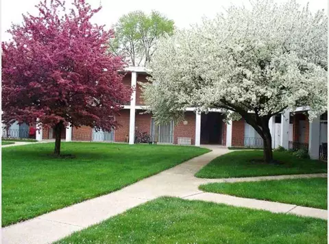 160 E Lake St #01A, Elmhurst, IL 60126