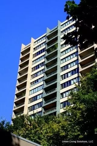 111 SW Harrison St #3G, Portland, OR 97201
