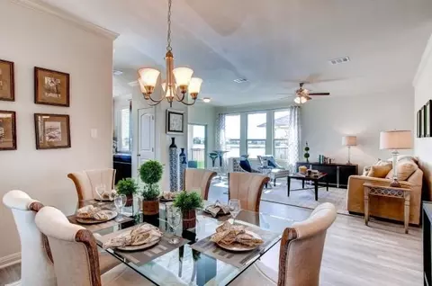 405 Winterfield Dr #104, Hutto, TX 78634