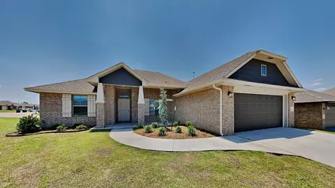 9901 Quarter Horse Trl, Yukon, OK 73099