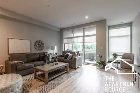 2348 N Lister Ave #202, Chicago, IL 60614