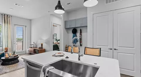 10000 Research Blvd #303, Austin, TX 78759