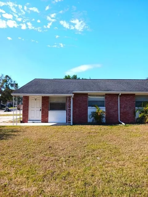 1511 Swordbill Dr, Holiday, FL 34690