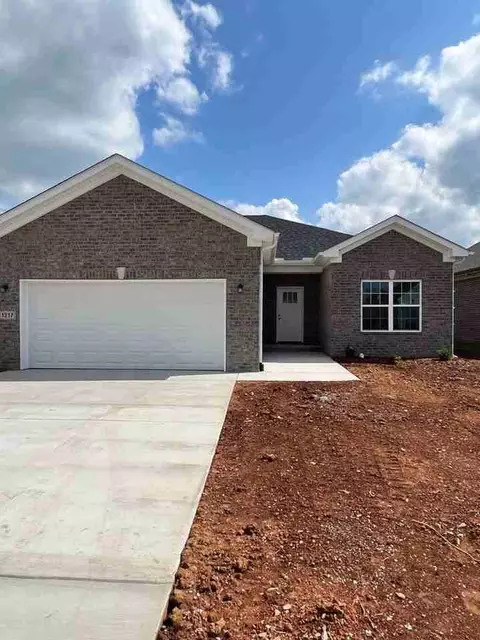 1217 Shallowford St, Bowling Green, KY 42101