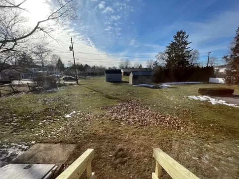 72 Village Dr, Lancaster, PA 17601